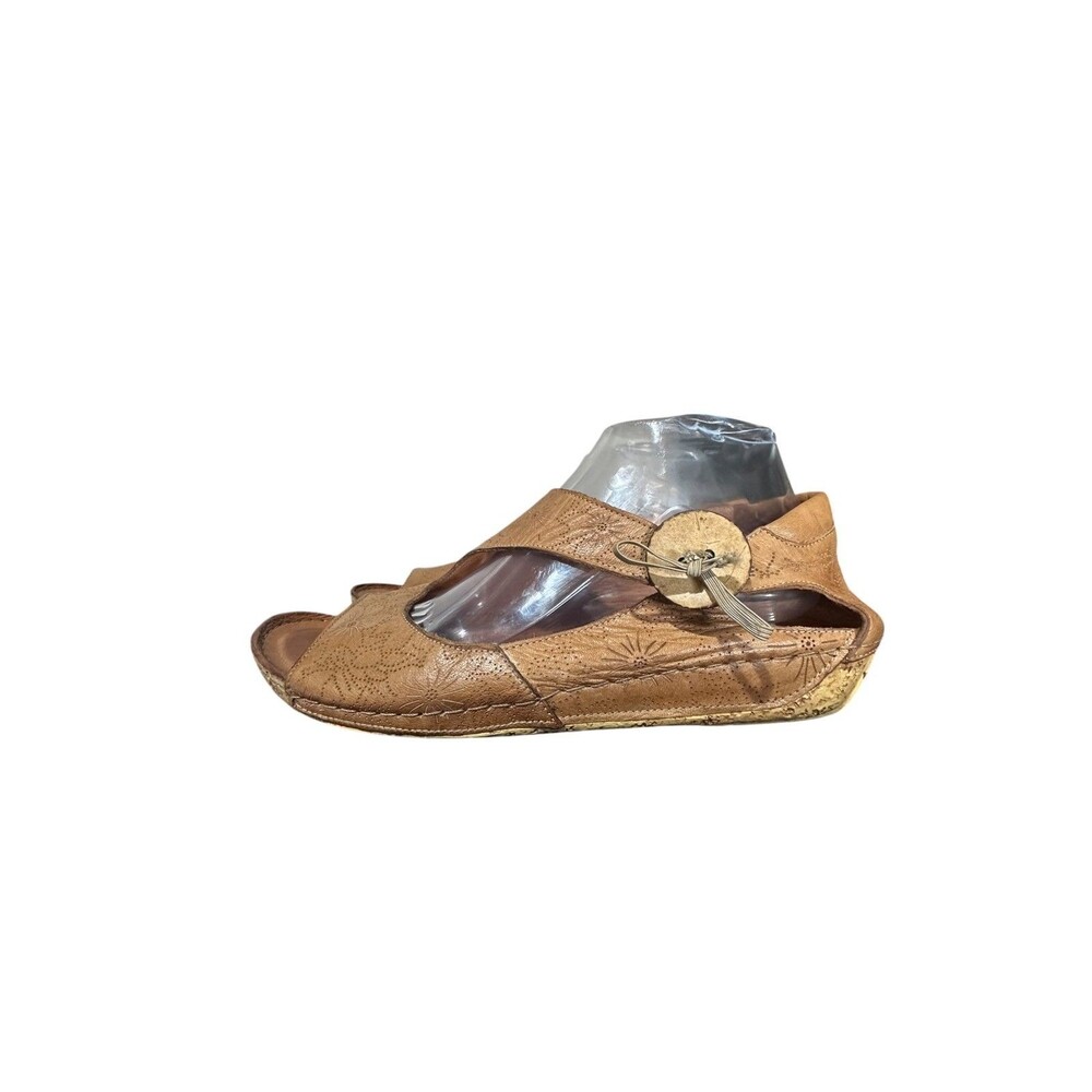 Spring Step Lorelle Leather Sandals Etched Floral Wood Button Strap Sz 41 US 10